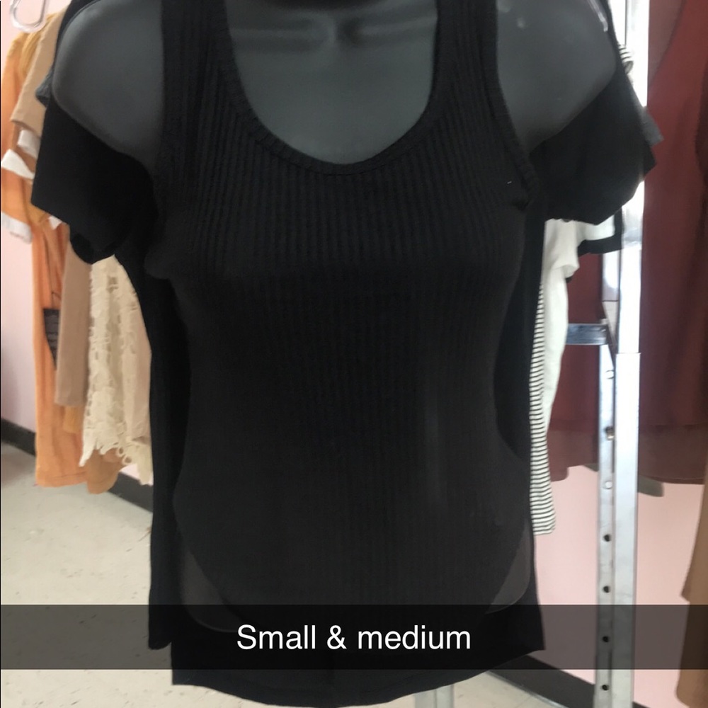 Tops - Picture 8 of 8